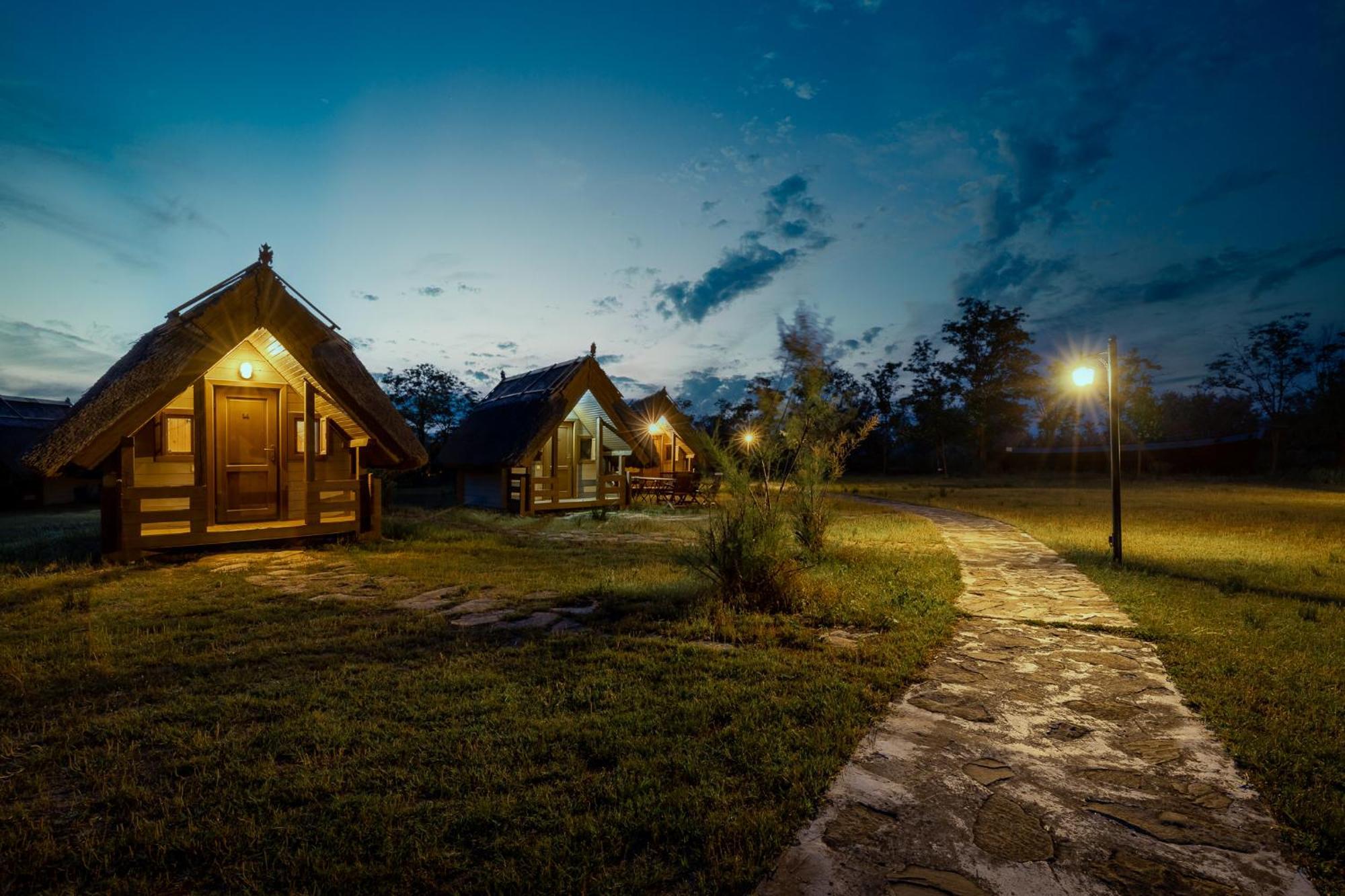 Dolphin Camping Sfantu Gheorghe  Exterior photo