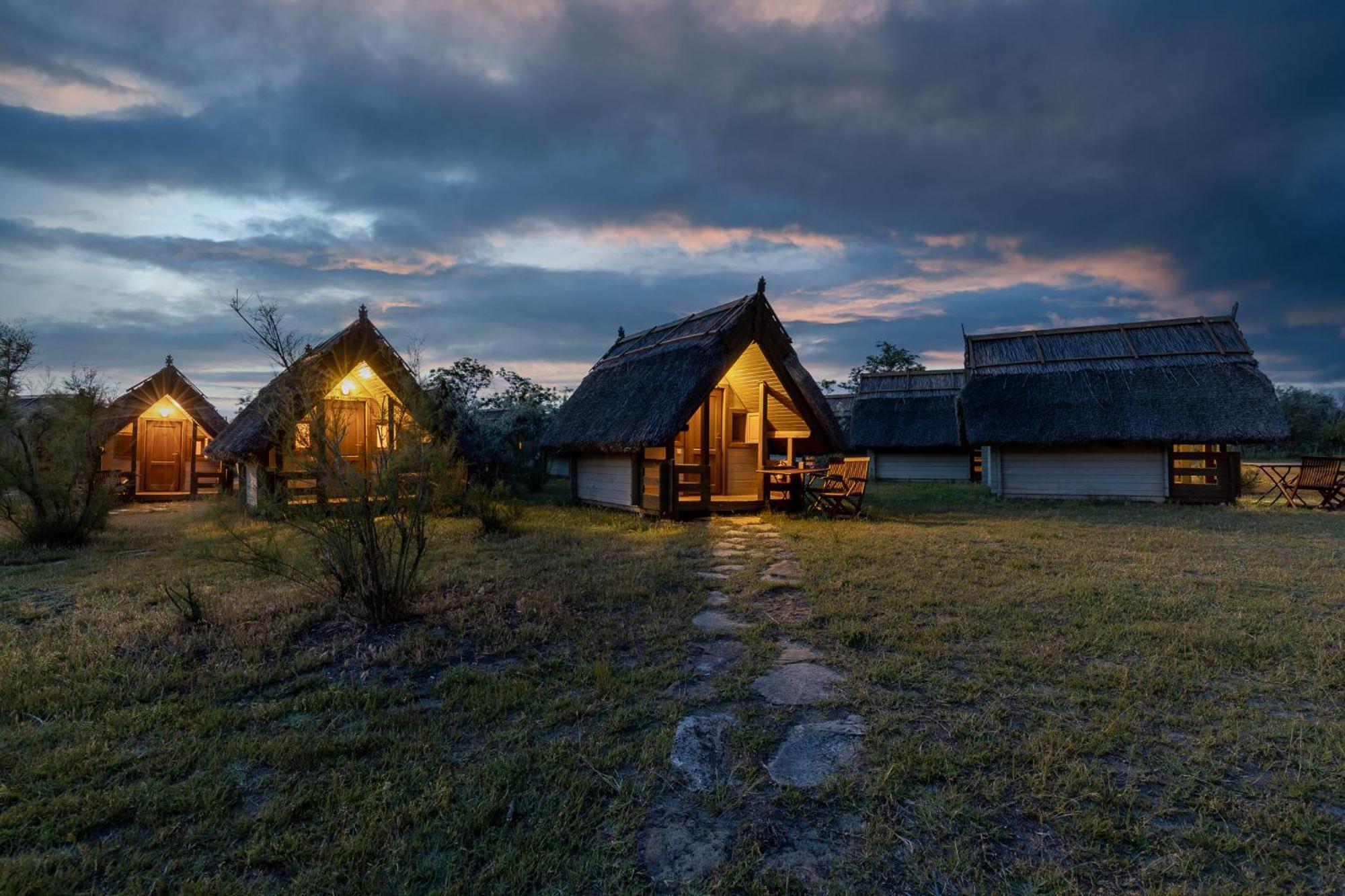 Dolphin Camping Sfantu Gheorghe  Exterior photo