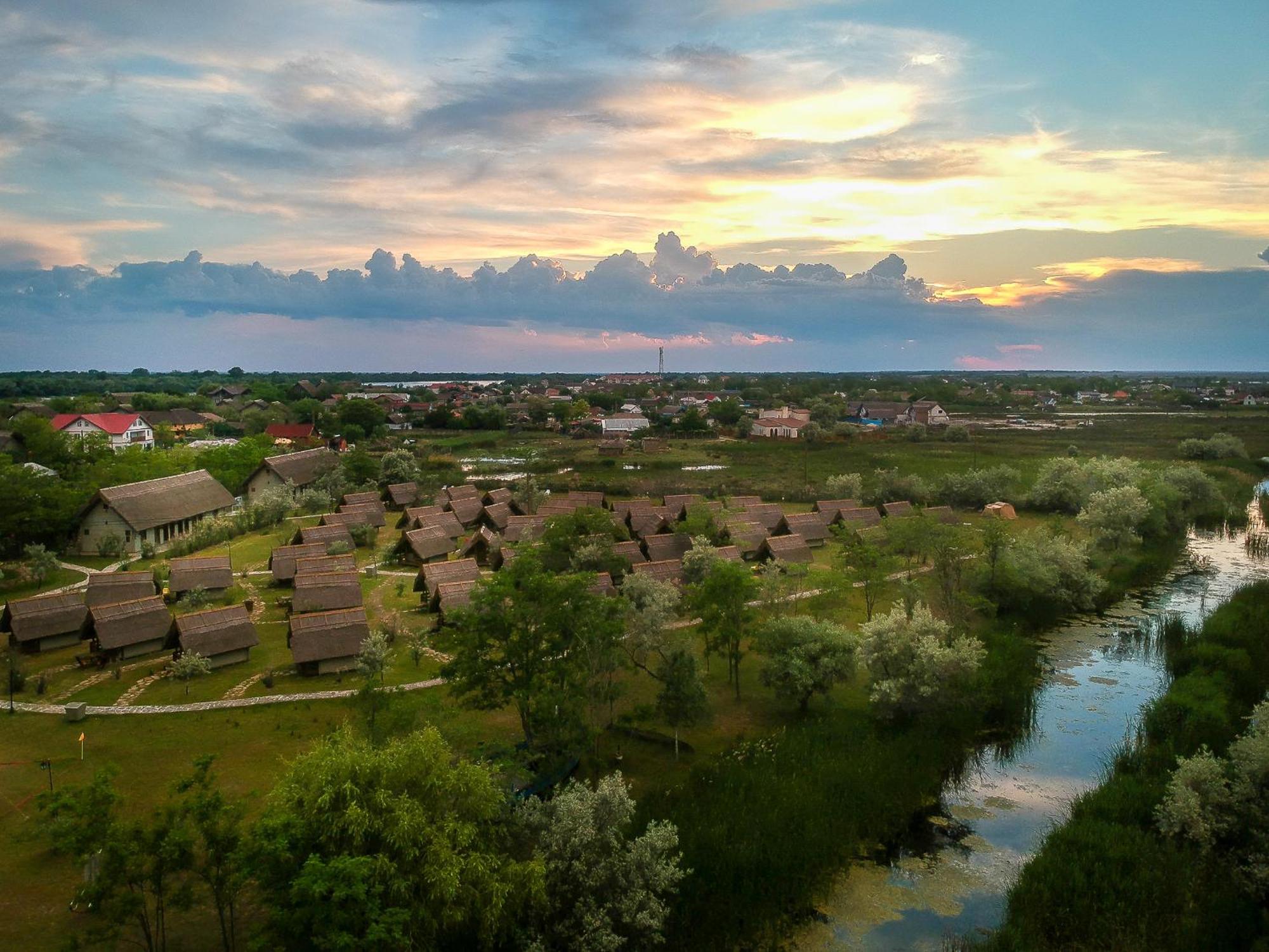 Dolphin Camping Sfantu Gheorghe  Exterior photo