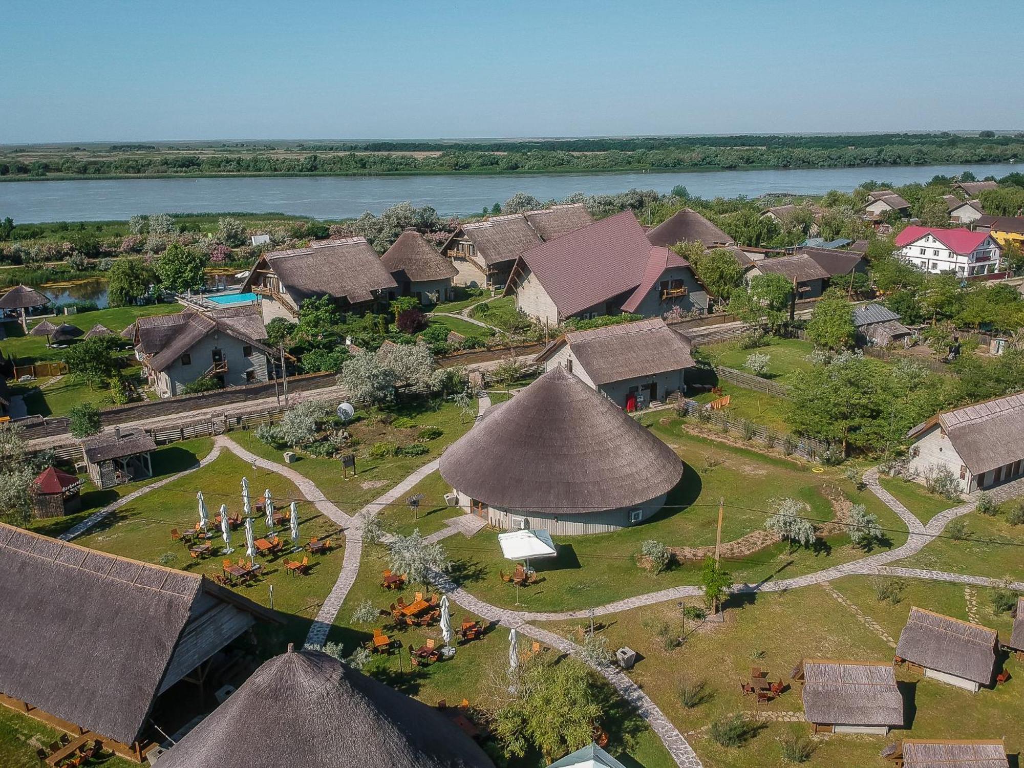 Dolphin Camping Sfantu Gheorghe  Exterior photo